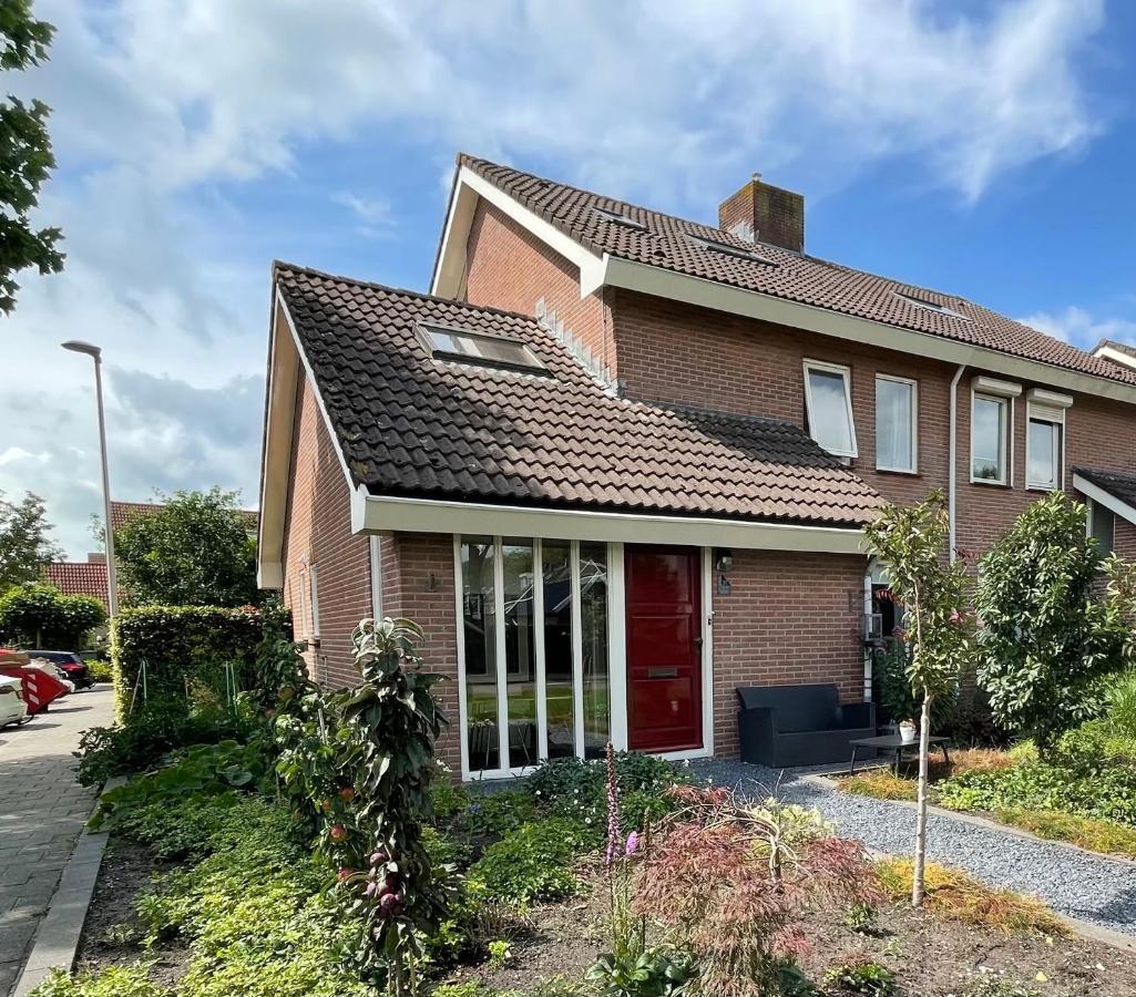 Logeren Bij Grea Bed & Breakfast Zwartsluis Luaran gambar