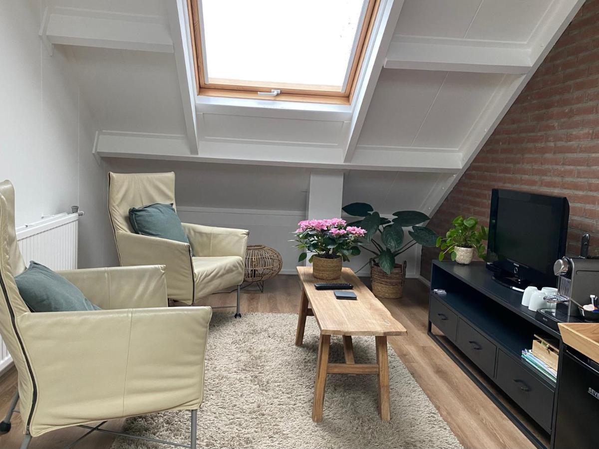 Logeren Bij Grea Bed & Breakfast Zwartsluis Luaran gambar
